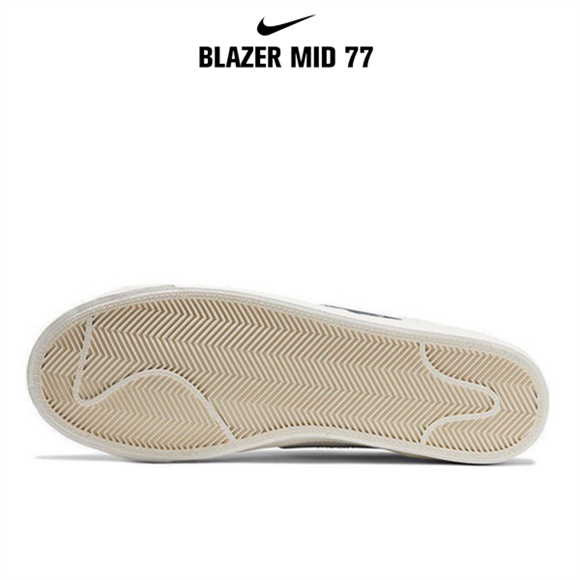 Blazer Mid '77白 藍鉤5