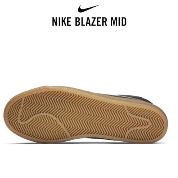 Blazer Mid黑2
